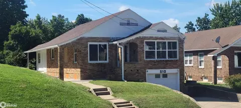 510 W Maple St, Centerville, IA 52544