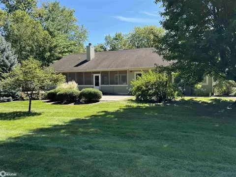 Exterior - 805 E Cherry Pl, Mount Pleasant, IA 52641 photo 12 of 23