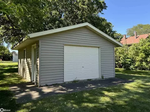 Other - 805 E Cherry Pl, Mount Pleasant, IA 52641 photo 3 of 19