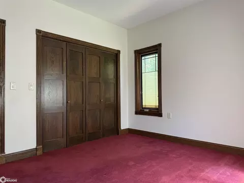 Bedroom - 805 E Cherry Pl, Mount Pleasant, IA 52641 photo 2 of 7
