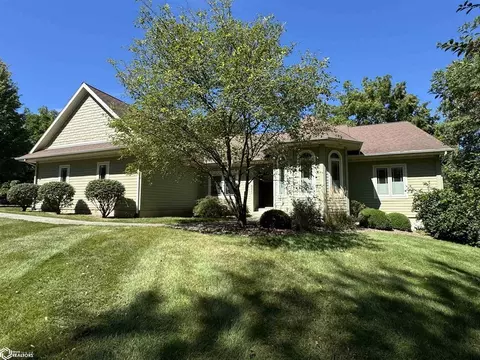 805 E Cherry Pl, Mount Pleasant, IA 52641