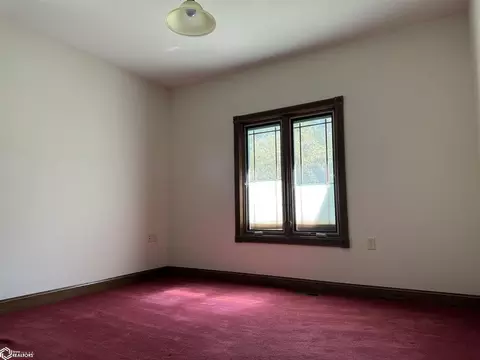 Bedroom - 805 E Cherry Pl, Mount Pleasant, IA 52641 photo 1 of 7