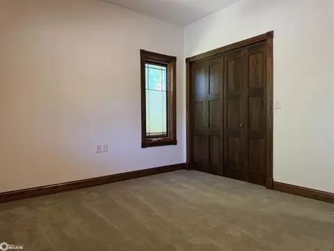 Bedroom - 805 E Cherry Pl, Mount Pleasant, IA 52641 photo 3 of 7