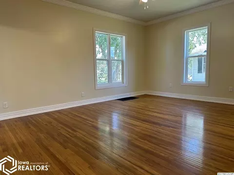 219 Elmore St, Manly, IA 50456 photo 8