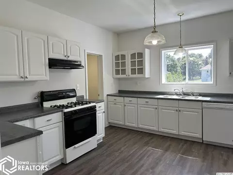 219 Elmore St, Manly, IA 50456 photo 2