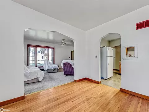 403 1st St SE, Hampton, IA 50441 photo 6