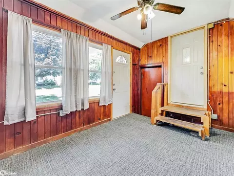 403 1st St SE, Hampton, IA 50441 photo 18