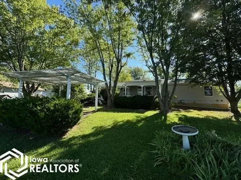 Exterior - 210 S 27th, Centerville, IA 52544 photo 3 of 8