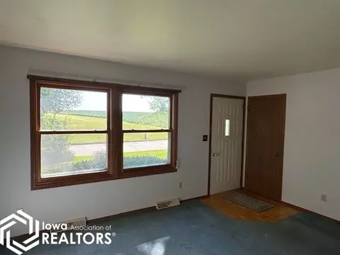 Entry Way - 210 S 27th, Centerville, IA 52544 photo 1 of 2