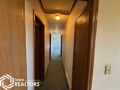 Entry Way - 210 S 27th, Centerville, IA 52544 photo 2 of 2