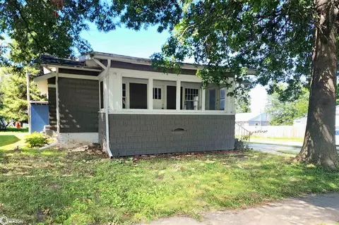 402 S Main St, Centerville, IA 52544