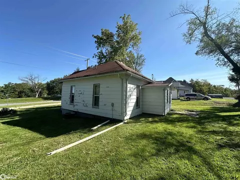 1000 W Maple St, Centerville, IA 52544 photo 2