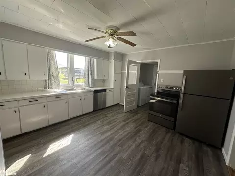 1000 W Maple St, Centerville, IA 52544 photo 9