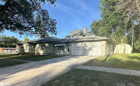 105 4th St SE, Clarion, IA 50525