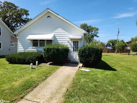 503 Oswego St, Tama, IA 52339