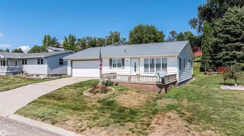 305 1st Ave, Portsmouth, IA 51565