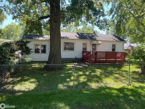 2325 Vineyard St, Burlington, IA 52601