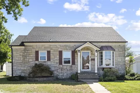 44 Richards Dr, Fort Madison, IA 52627