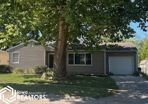 811 N College Ave, Mount Pleasant, IA 52641