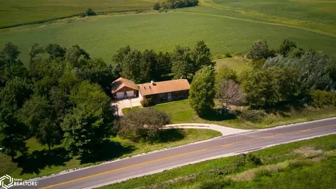 2677 Dillon Rd, Marshalltown, IA 50158