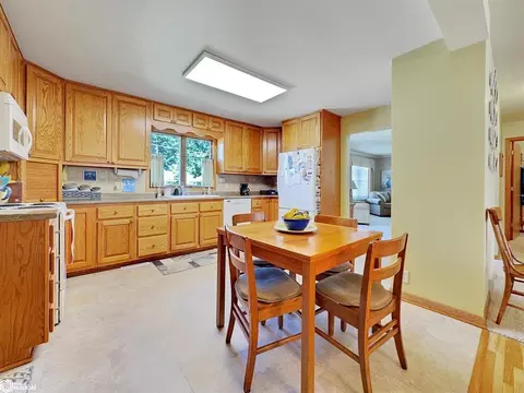 503 7th Ave NE, Hampton, IA 50441 photo 9