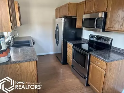 Kitchen - 522 Elm St, Algona, IA 50511 photo 2 of 2