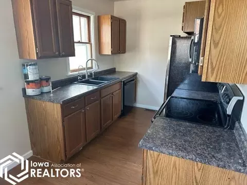 Kitchen - 522 Elm St, Algona, IA 50511 photo 1 of 2