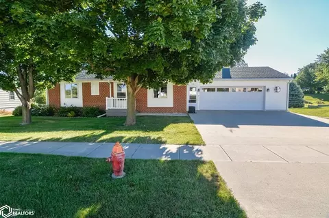 516 Garfield St, Gladbrook, IA 50635