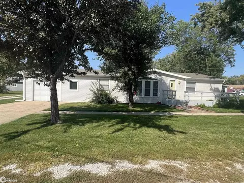 204 E Park St, Dow City, IA 51528