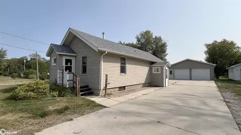 1 3rd St, Ventura, IA 50482