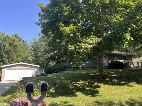 814 Charles St, Denison, IA 51442