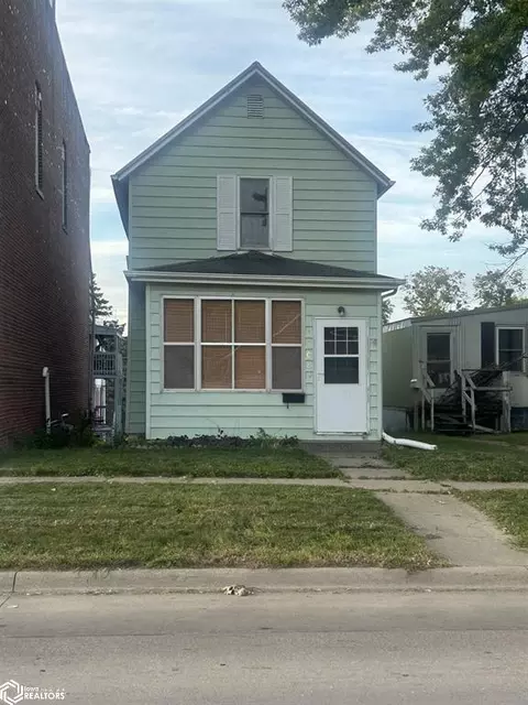 1106 Avenue E, Fort Madison, IA 52627