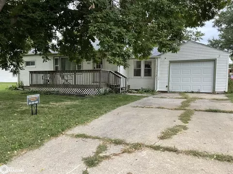 907 N Oak St, Creston, IA 50801
