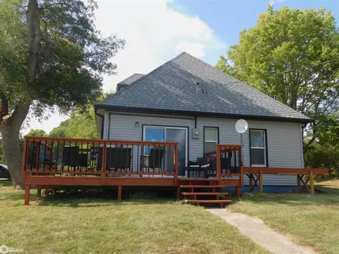 Exterior - 421 Maple St, Deloit, IA 51441 photo 1 of 5