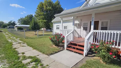 207 E 2nd St, Van Wert, IA 50262