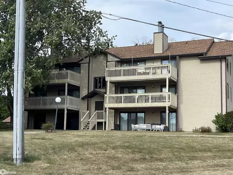 120 Clark Rd #A-18, Clear Lake, IA 50428