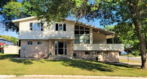 603 S Williams St, Algona, IA 50511