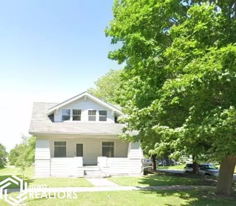 200 W 1st St, Mechanicsville, IA 52306