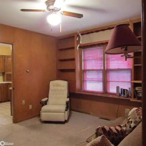 Living - 7 E 13 St, Atlantic, IA 50022 photo 7 of 7