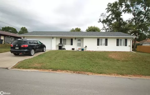 120 E Division St, Clarinda, IA 51632