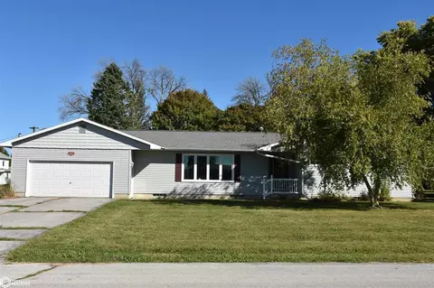 222 W Chestnut, Hubbard, IA 50122