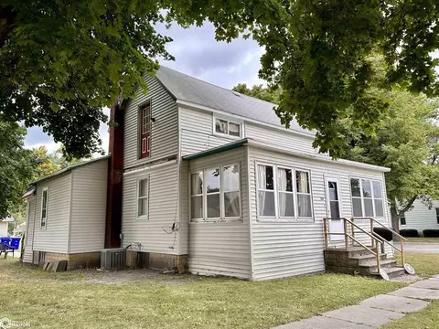 108 1st Ave, Britt, IA 50423