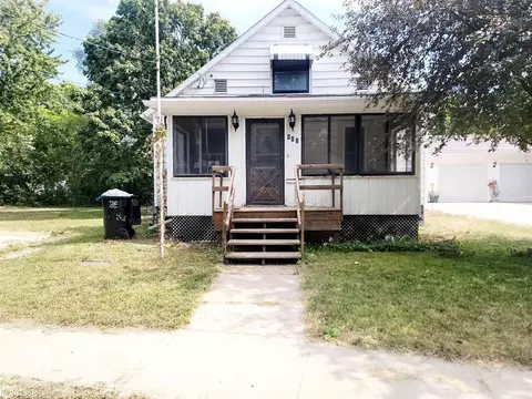 402 Carlisle St, Ottumwa, IA 52501