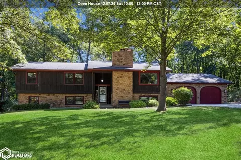 122 Golf View Ln, Washington, IA 52353