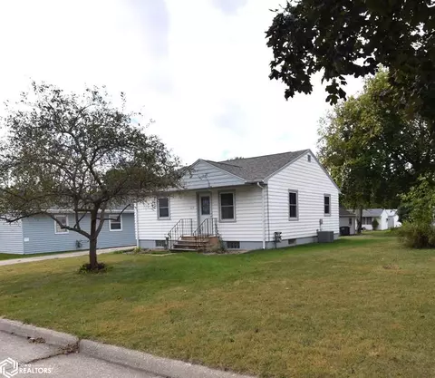 215 S Fort Ave, Eagle Grove, IA 50533