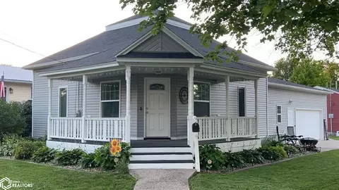 210 W 13th St, Garner, IA 50438