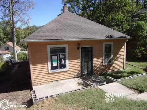 1621 E Washington Ave, Council Bluffs, IA 51503