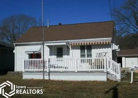3640 Johnson Ave NW, Cedar Rapids, IA 52405