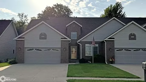 2714 N 25th St, Fort Dodge, IA 50501