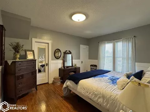 Bedroom - 511 W Maple St, Centerville, IA 52544 photo 1 of 3